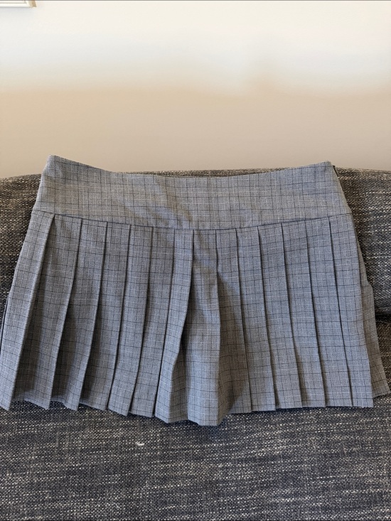 Zara Dresses & Skirts - Zara Gray Plaid Pleated Mini Skirt
